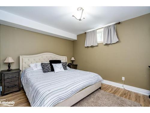 1650 Golf Link Road, Midland, ON - Indoor Photo Showing Bedroom