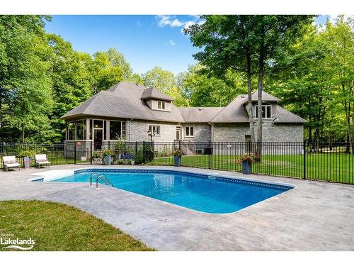 1650 Golf Link Road, Midland, ON - Outdoor With In Ground Pool With Backyard