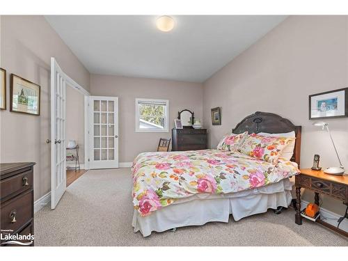 56 Gibson Street, Parry Sound, ON - Indoor Photo Showing Bedroom
