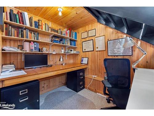 56 Gibson Street, Parry Sound, ON - Indoor Photo Showing Office