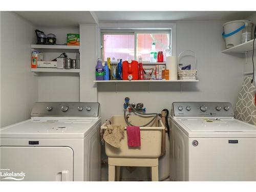1007 Glen Mhor Crescent, Midland, ON - Indoor Photo Showing Laundry Room