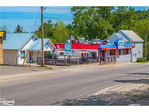 126 & 128 Main Street W, Huntsville, ON 