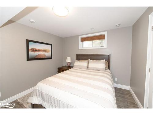 54 Williams Street, Collingwood, ON - Indoor Photo Showing Bathroom