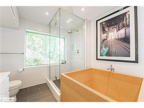 45 Ivy Lane, Orillia, ON - Indoor Photo Showing Bathroom