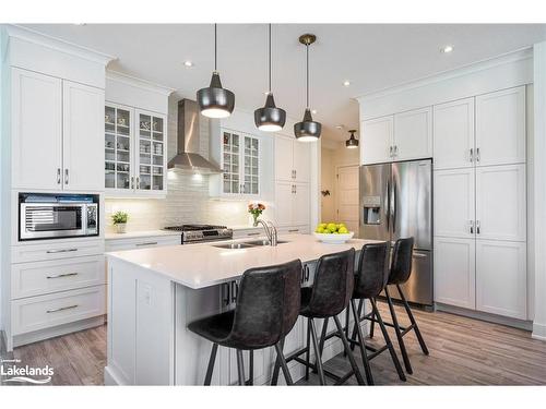 110 Admirals Trail, The Blue Mountains, ON - Indoor Photo Showing Kitchen With Upgraded Kitchen