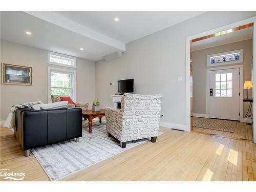 402 Third Street, Collingwood, ON - Indoor Photo Showing Other Room