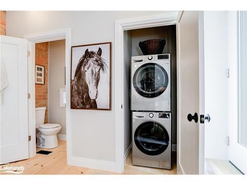 402 Third Street, Collingwood, ON - Indoor Photo Showing Laundry Room