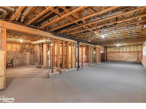 78 28Th Street N, Wasaga Beach, ON - Indoor Photo Showing Basement