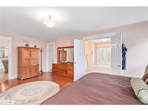 120 Davos Drive, The Blue Mountains, ON - Indoor Photo Showing Bedroom