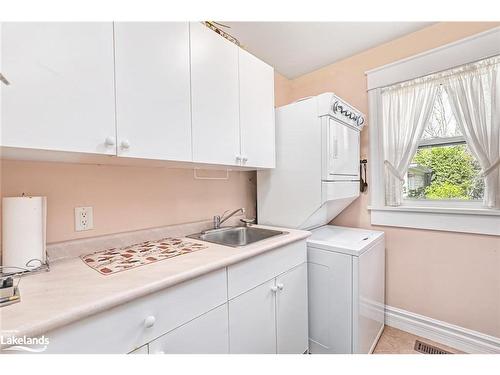 120 Davos Drive, The Blue Mountains, ON - Indoor Photo Showing Laundry Room