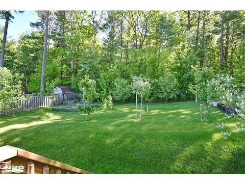 37 Wesley Avenue, Wasaga Beach, ON - Outdoor