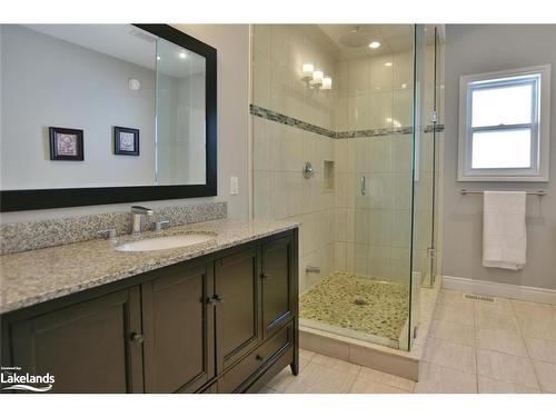 37 Wesley Avenue, Wasaga Beach, ON - Indoor Photo Showing Bathroom