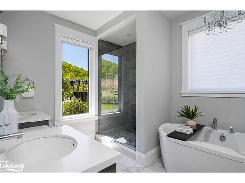 122 Barton Boulevard, The Blue Mountains, ON - Indoor Photo Showing Bathroom