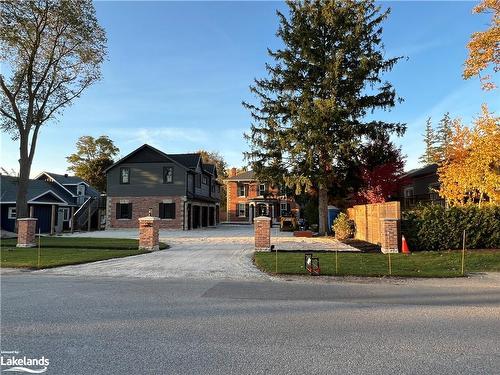 329 Third Street, Collingwood, ON - Outdoor With Facade