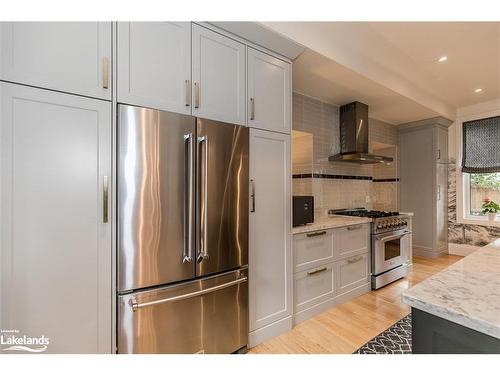 329 Third Street, Collingwood, ON - Indoor Photo Showing Kitchen