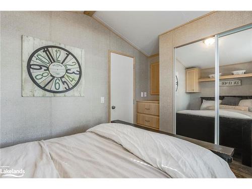 46 Lakeshore Road, Midland, ON - Indoor Photo Showing Bedroom