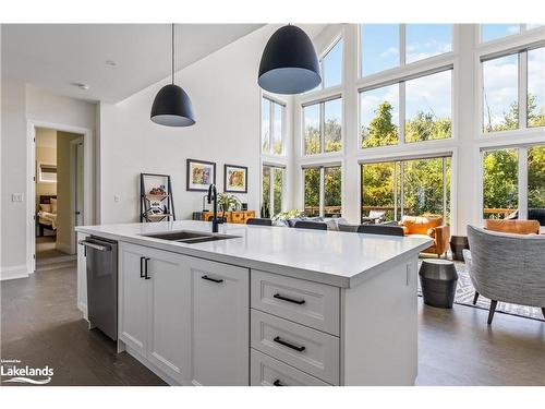 120 Springside Crescent, The Blue Mountains, ON - Indoor Photo Showing Kitchen With Double Sink