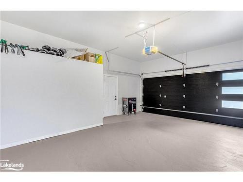 18 Lockhart Road, Collingwood, ON - Indoor Photo Showing Garage