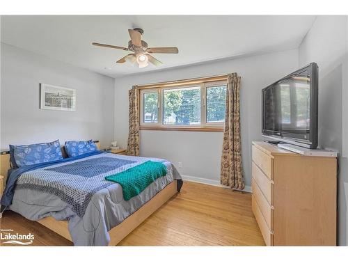 1002 Hugel Avenue, Midland, ON - Indoor Photo Showing Bedroom