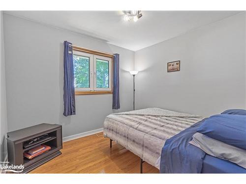 1002 Hugel Avenue, Midland, ON - Indoor Photo Showing Bedroom