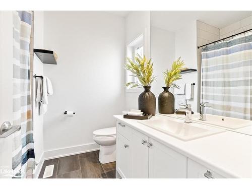 2189 Shore Lane, Wasaga Beach, ON - Indoor Photo Showing Bathroom