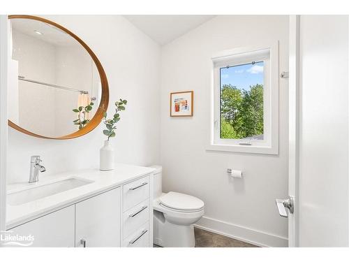 2189 Shore Lane, Wasaga Beach, ON - Indoor Photo Showing Bathroom