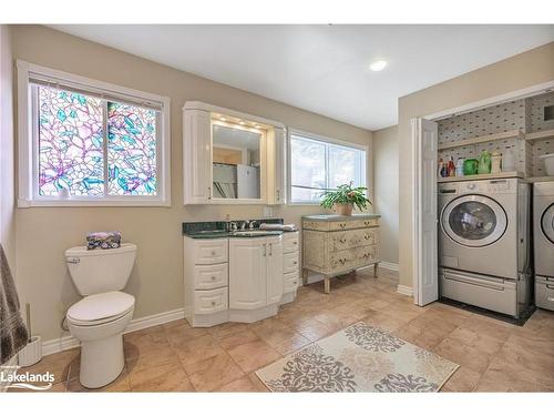 166 58Th Street S, Wasaga Beach, ON - Indoor Photo Showing Laundry Room