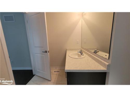 90 Sun Valley Avenue, Wasaga Beach, ON - Indoor Photo Showing Bathroom