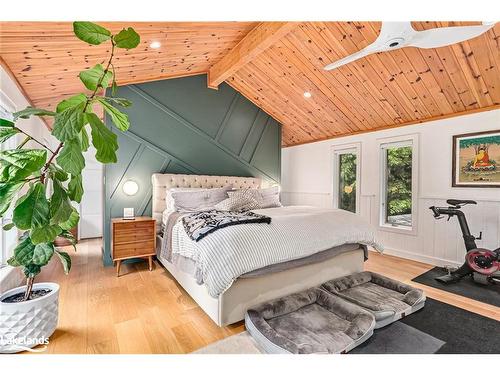 111 Castleview Road, The Blue Mountains, ON - Indoor Photo Showing Bedroom