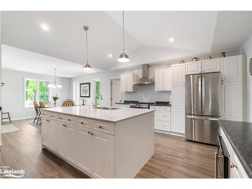 110 Evergreen Avenue, Tiny, ON - Indoor Photo Showing Kitchen With Stainless Steel Kitchen With Upgraded Kitchen