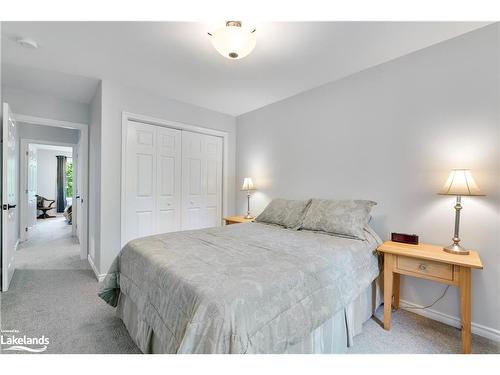 110 Evergreen Avenue, Tiny, ON - Indoor Photo Showing Bedroom