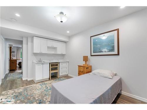 110 Evergreen Avenue, Tiny, ON - Indoor