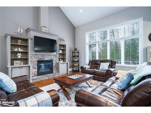 111 Earl Street, Wasaga Beach, ON - Indoor Photo Showing Living Room With Fireplace