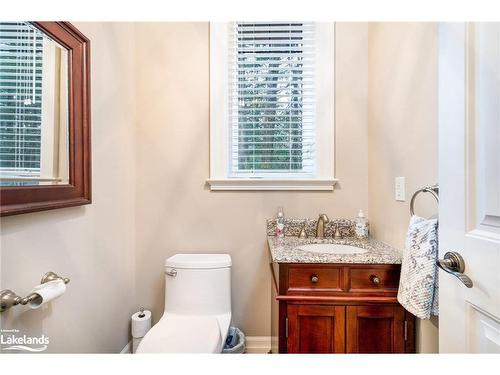 111 Earl Street, Wasaga Beach, ON - Indoor Photo Showing Bathroom