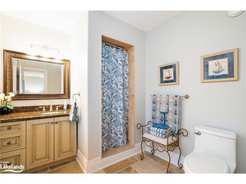 111 Earl Street, Wasaga Beach, ON - Indoor Photo Showing Bathroom