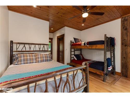 84 Bigwin Island, Lake Of Bays, ON - Indoor Photo Showing Bedroom