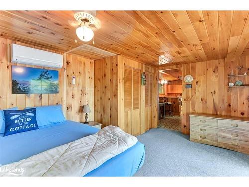 785 Harrison Trail, Georgian Bay Twp, ON - Indoor Photo Showing Bedroom