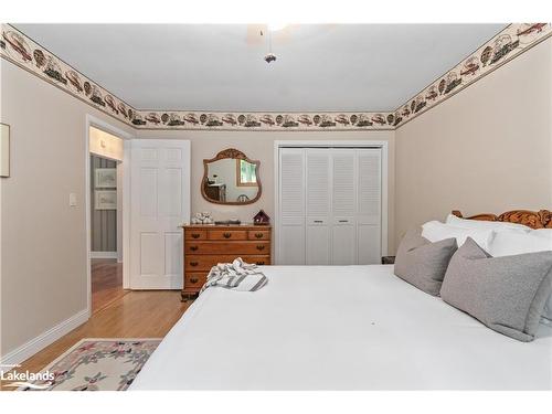 652 North Waseosa Lake Road, Huntsville, ON - Indoor Photo Showing Bedroom
