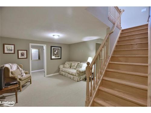 46 William Avenue, Wasaga Beach, ON - Indoor Photo Showing Other Room