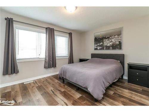 97 Tracey Lane, Collingwood, ON - Indoor Photo Showing Bedroom