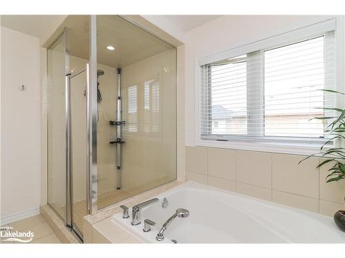97 Tracey Lane, Collingwood, ON - Indoor Photo Showing Bathroom