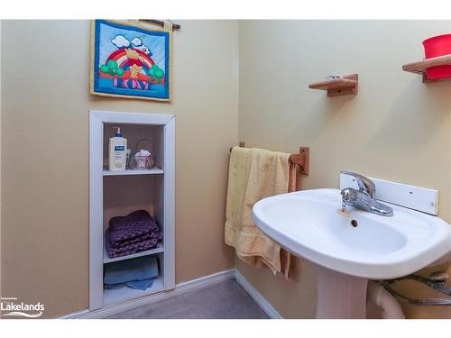 208 Oxbow Park Drive, Wasaga Beach, ON - Indoor Photo Showing Bathroom
