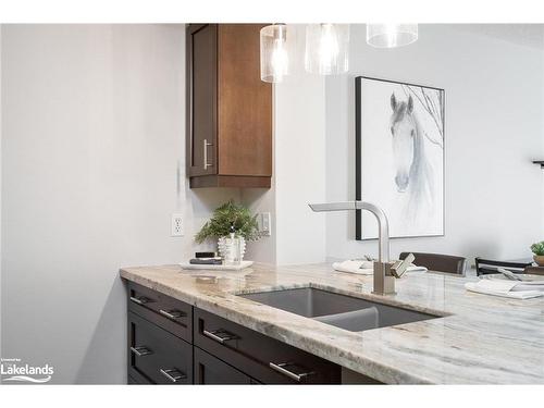 373 Mariners Way, Collingwood, ON - Indoor Photo Showing Kitchen With Double Sink