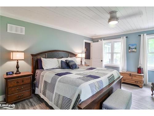 1068 Xavier Street, Gravenhurst, ON - Indoor Photo Showing Bedroom