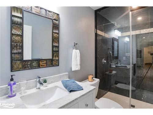 1068 Xavier Street, Gravenhurst, ON - Indoor Photo Showing Bathroom
