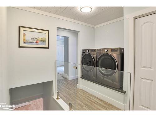 1068 Xavier Street, Gravenhurst, ON - Indoor Photo Showing Laundry Room