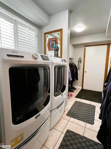 17 Macklaim Drive, Parry Sound, ON - Indoor Photo Showing Laundry Room