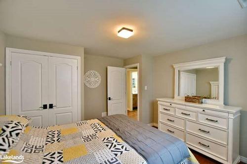 117 Stanley Street, Collingwood, ON - Indoor Photo Showing Bedroom