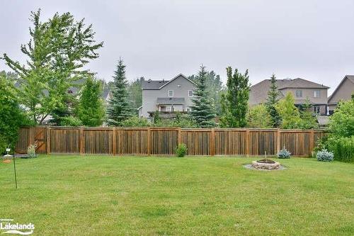 117 Stanley Street, Collingwood, ON - Outdoor With Backyard