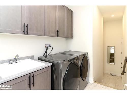 370 Ramblewood Drive, Wasaga Beach, ON - Indoor Photo Showing Laundry Room